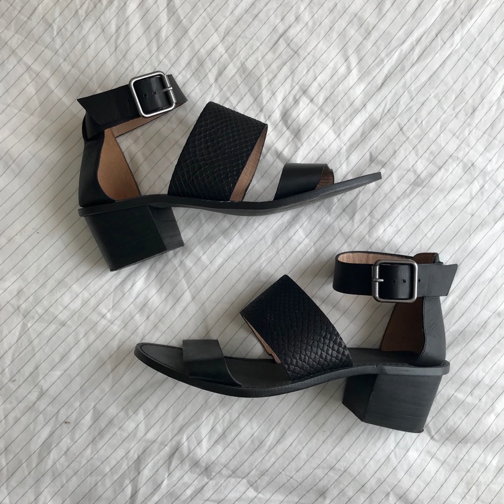 Madewell Warren Sandals in Embossed Black Leather